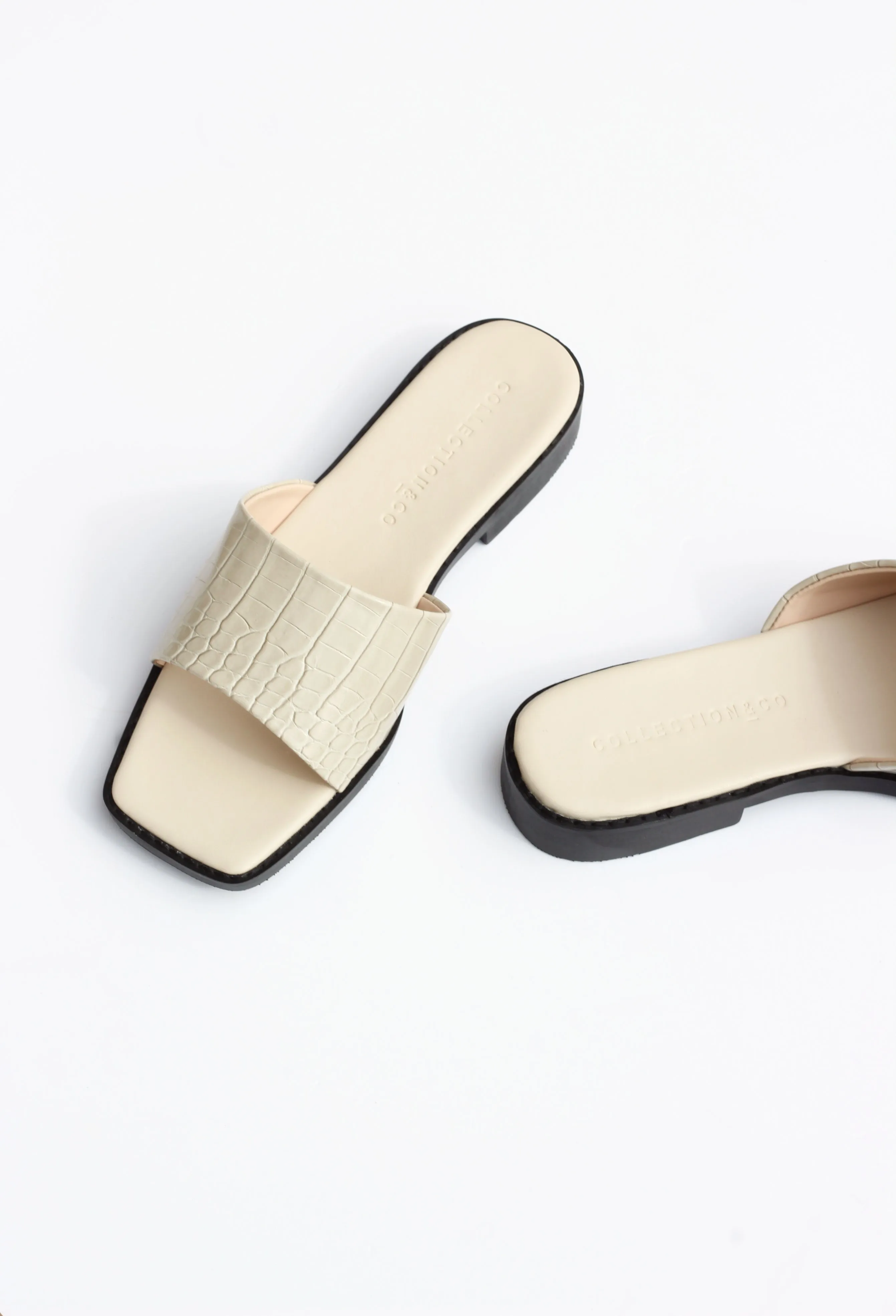 ROMI Sandal, Cream Croc